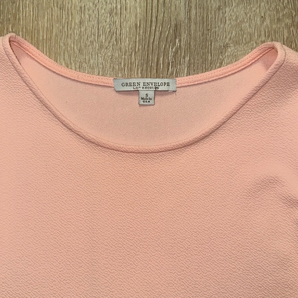 Green Envelope Los Angeles Women’s Bell 3/4 Sleeve Blouse - Picture 2 of 7